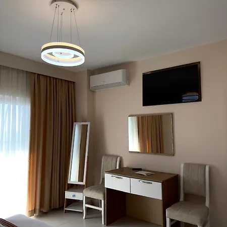 Luxury * Sarandë